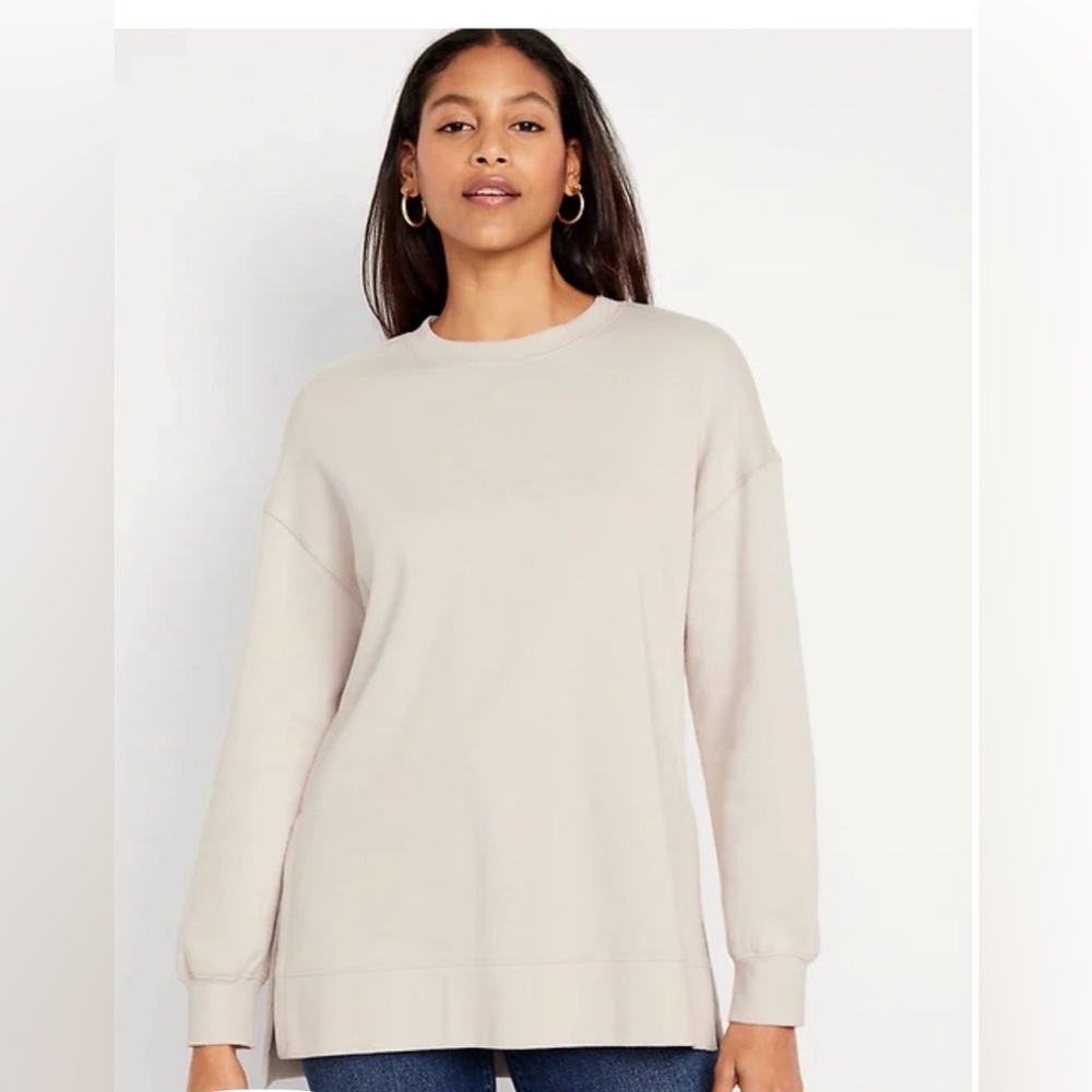 Old Navy tunic sweatshirt with side slits size small